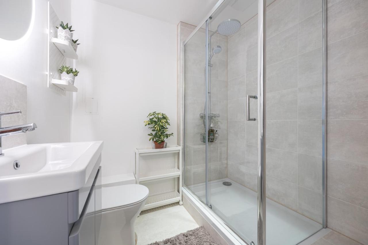 Nino Capital - Victoria Apartman London Kültér fotó